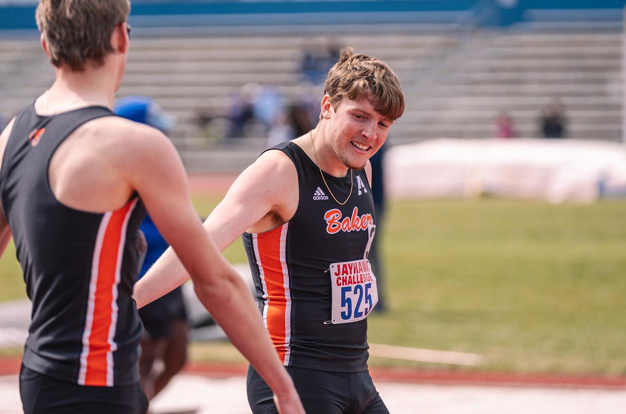 Wildcats Commence Outdoor Campaign in Lawrence and Leavenworth